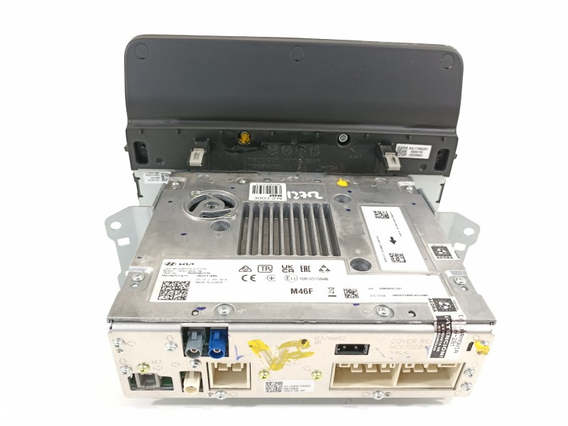 Recambio de sistema navegacion gps para kia stonic (ybcuv) platinum edition referencia OEM IAM 96560H8461 96560H8461FHV 