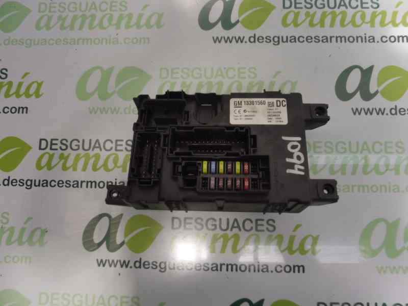CAJA RELES / FUSIBLES 13301560 