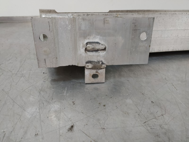 Recambio de refuerzo paragolpes trasero para chevrolet malibu ltz referencia OEM IAM 12772405  