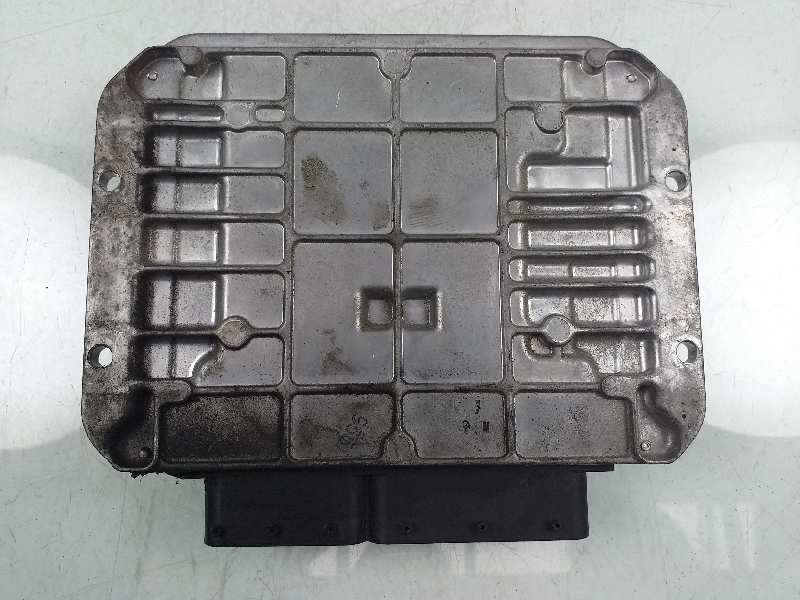 Recambio de centralita motor uce para opel astra j lim. enjoy referencia OEM IAM 55579893 MB2757001011 86AAYF2110669054