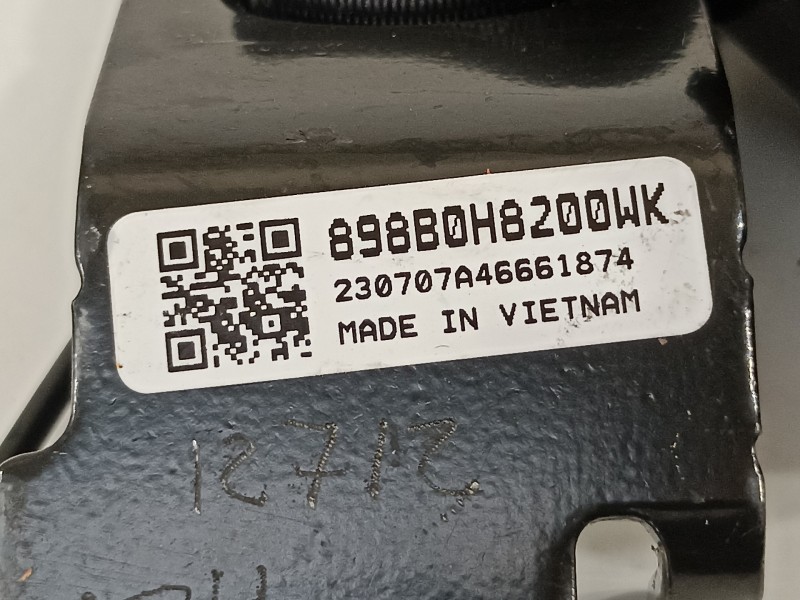 Recambio de cinturon seguridad trasero para kia stonic (ybcuv) platinum edition referencia OEM IAM 898B0H8200WK  