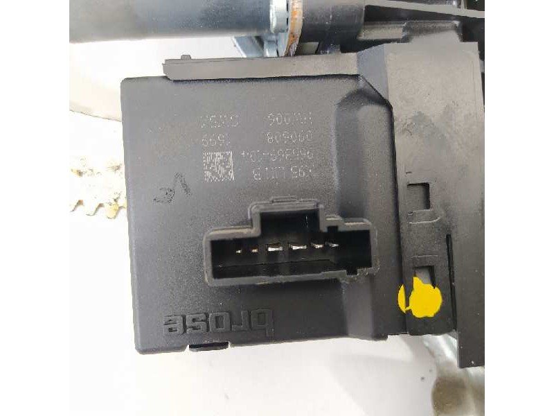 Recambio de elevalunas delantero derecho para renault megane iii coupe dynamique referencia OEM IAM 807300006R  