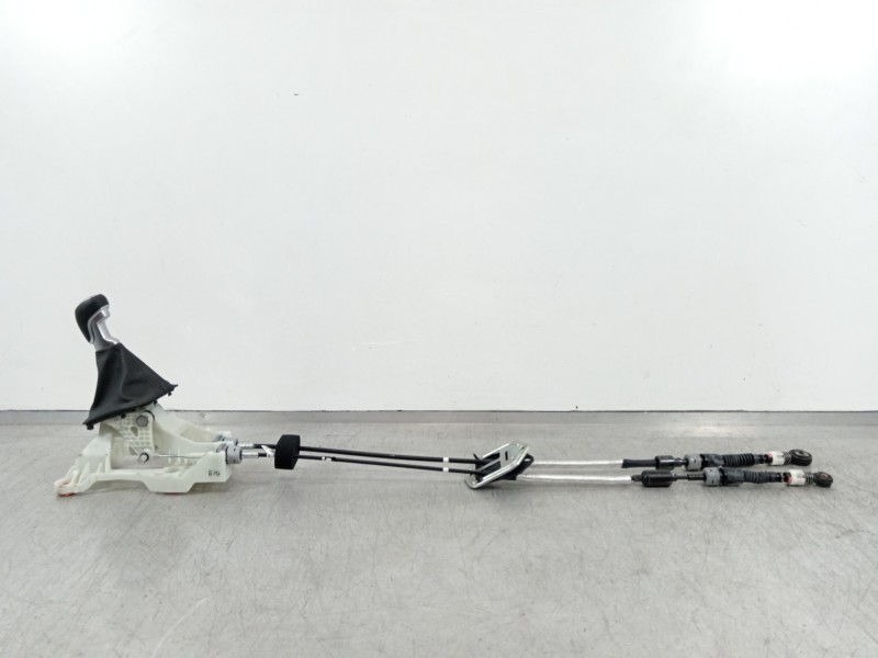 Recambio de palanca cambio para kia stonic (ybcuv) platinum edition referencia OEM IAM 43790H8260 43700H5200 43700H5200RST