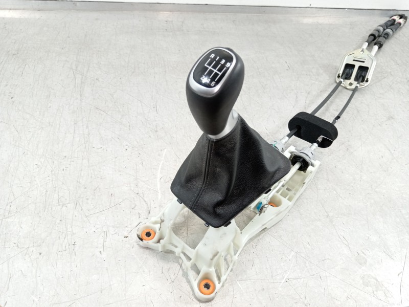 Recambio de palanca cambio para kia stonic (ybcuv) platinum edition referencia OEM IAM 43790H8260 43700H5200 43700H5200RST
