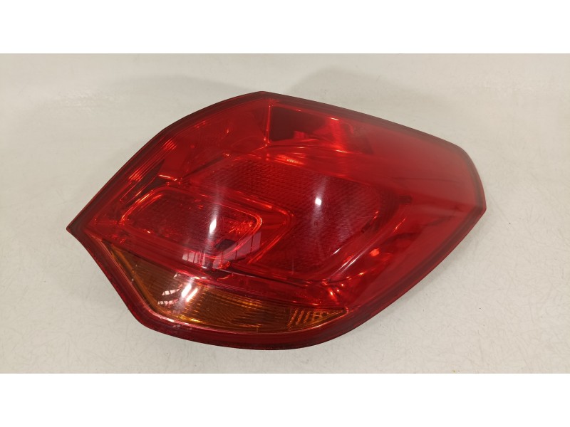 Recambio de piloto trasero derecho para opel astra j lim. enjoy referencia OEM IAM 13306456  