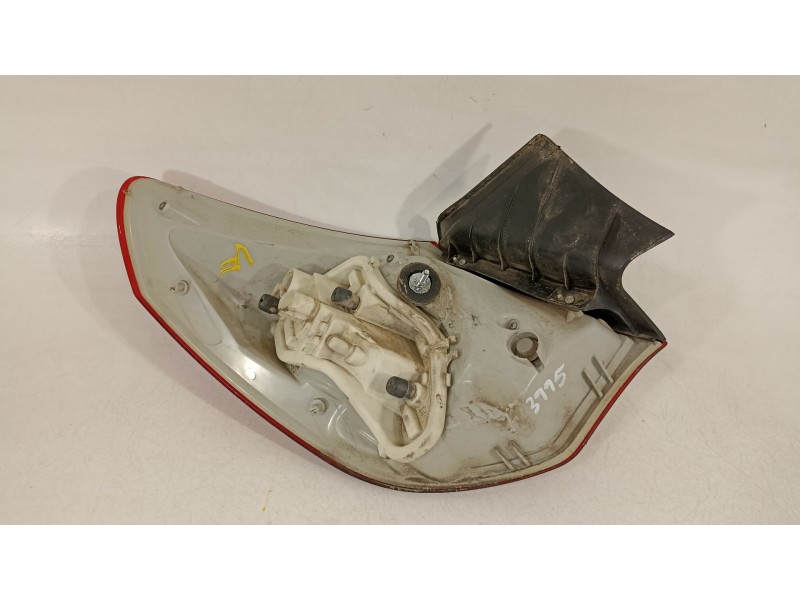 Recambio de piloto trasero derecho para opel astra j lim. enjoy referencia OEM IAM 13306456  