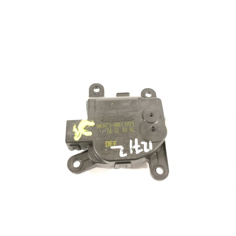 Recambio de motor apertura trampillas climatizador para kia stonic (ybcuv) platinum edition referencia OEM IAM H400730881 3H29 
