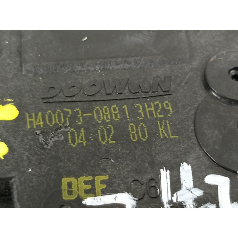 Recambio de motor apertura trampillas climatizador para kia stonic (ybcuv) platinum edition referencia OEM IAM H400730881 3H29 