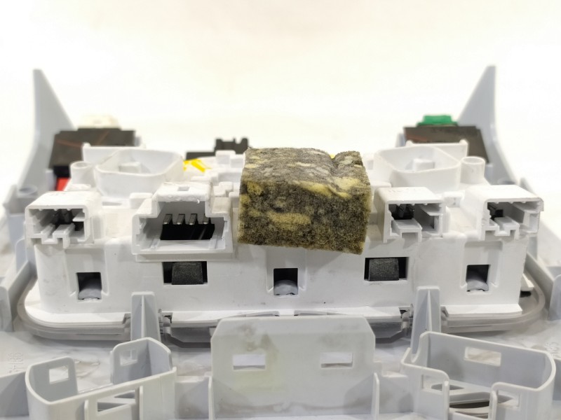 Recambio de luz interior para peugeot 3008 allure referencia OEM IAM 9814583977 96781446PR 9825946880