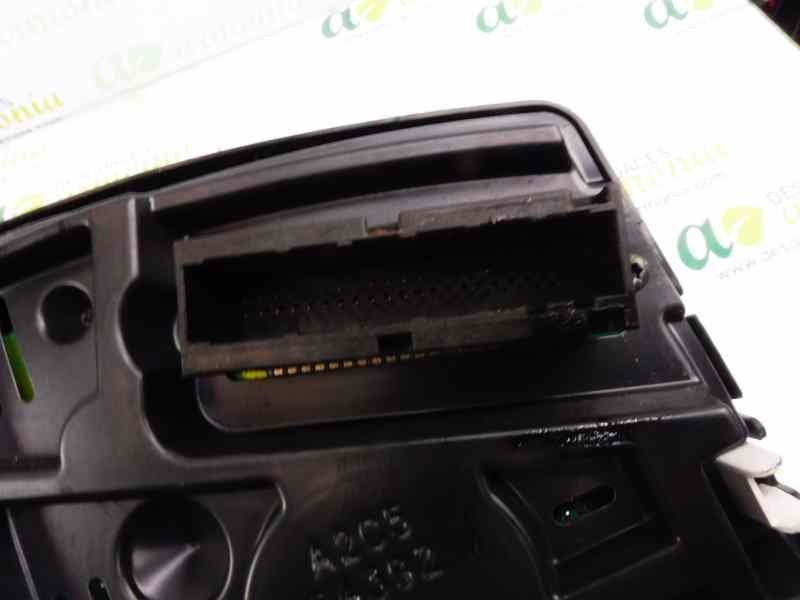 Recambio de cuadro instrumentos para opel astra twin top cosmo referencia OEM IAM 13267534  