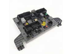 Recambio de caja reles / fusibles para opel astra j lim. enjoy referencia OEM IAM 13343950 365927271 1110078AC