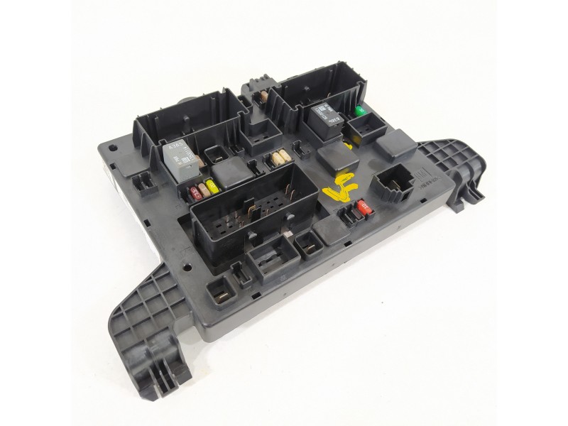 Recambio de caja reles / fusibles para opel astra j lim. enjoy referencia OEM IAM 13343950 365927271 1110078AC