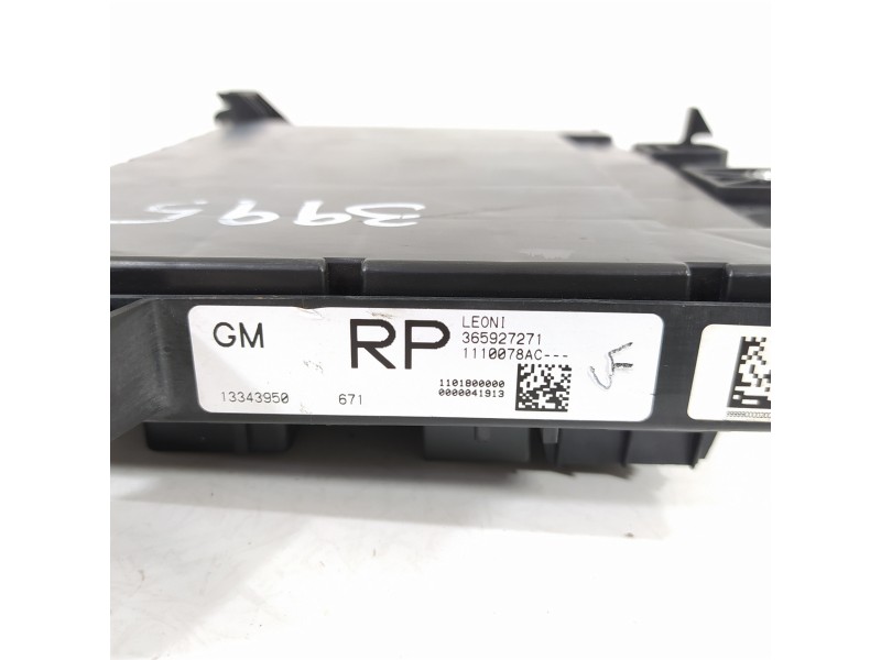Recambio de caja reles / fusibles para opel astra j lim. enjoy referencia OEM IAM 13343950 365927271 1110078AC