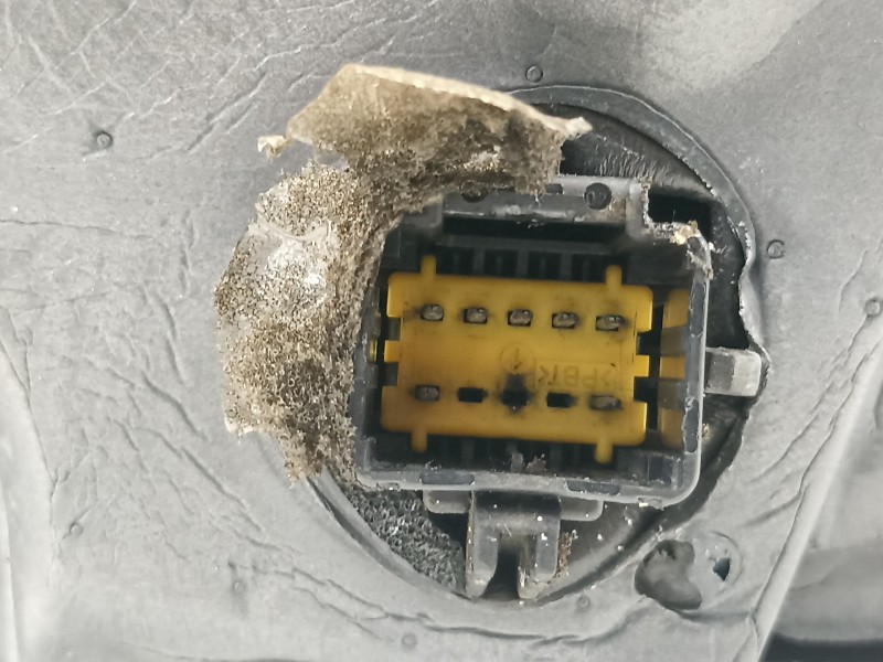 Recambio de retrovisor derecho para renault megane ii berlina 5p authentique referencia OEM IAM 8200219923  