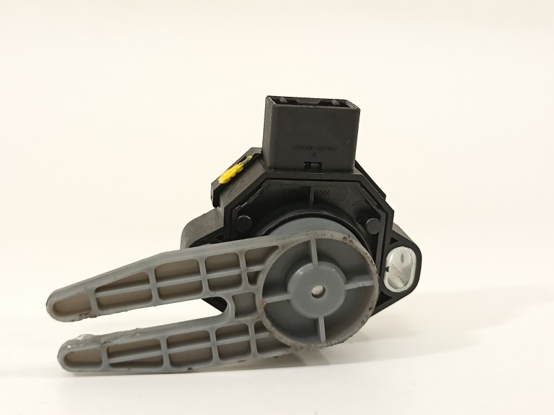 Recambio de interruptor para kia stonic (ybcuv) platinum edition referencia OEM IAM 93840F2100  