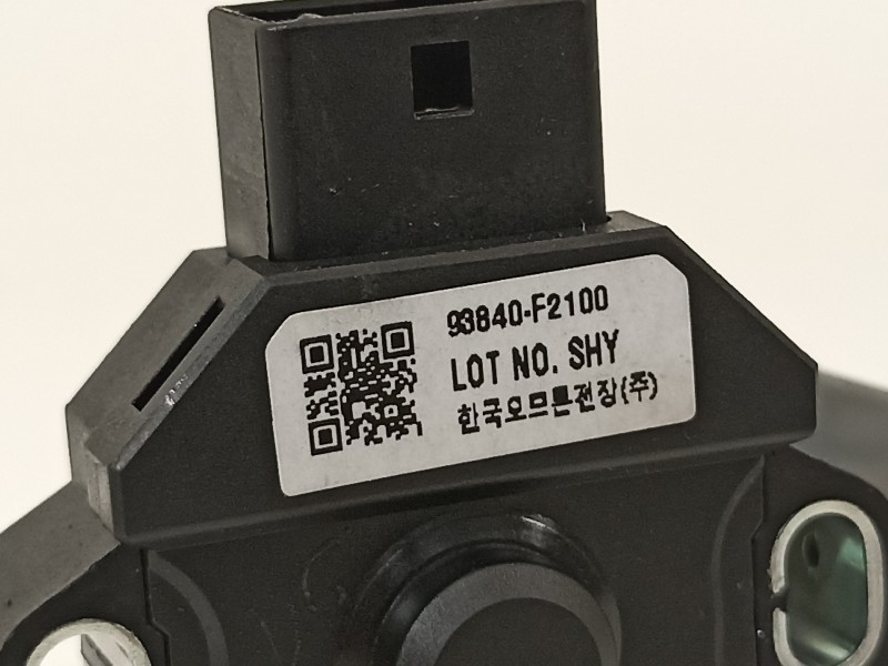 Recambio de interruptor para kia stonic (ybcuv) platinum edition referencia OEM IAM 93840F2100  