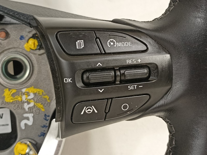 Recambio de volante para kia stonic (ybcuv) platinum edition referencia OEM IAM 56100H8NA0WK  