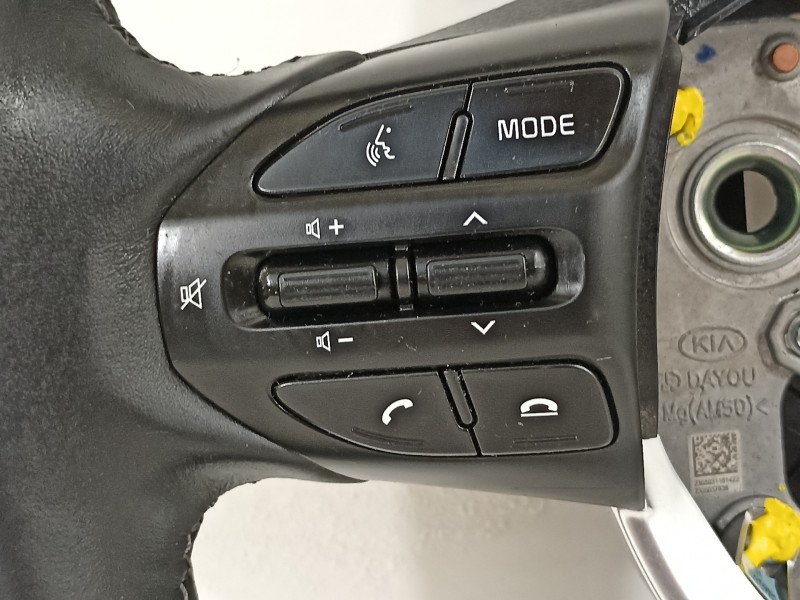Recambio de volante para kia stonic (ybcuv) platinum edition referencia OEM IAM 56100H8NA0WK  