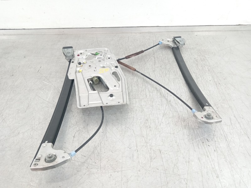 Recambio de elevalunas delantero derecho para bmw serie 5 berlina (e39) 520i referencia OEM IAM 67628360512  