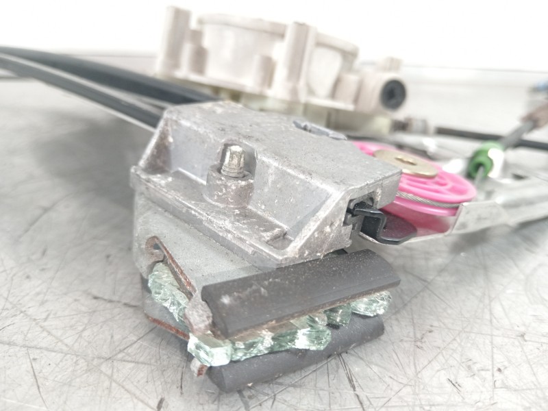 Recambio de elevalunas delantero derecho para bmw serie 5 berlina (e39) 520i referencia OEM IAM 67628360512  