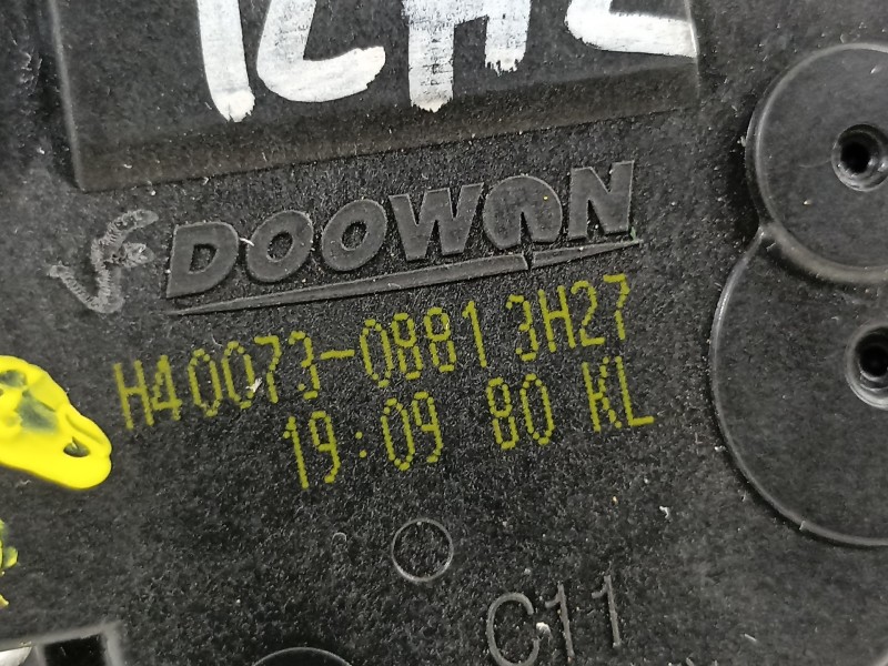 Recambio de motor apertura trampillas climatizador para kia stonic (ybcuv) platinum edition referencia OEM IAM H400730881 3H27 