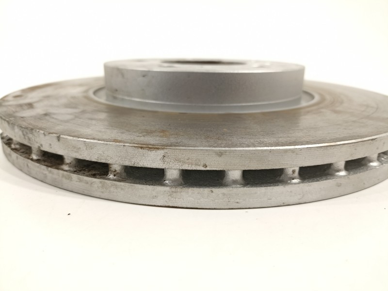 Recambio de disco freno delantero para seat arona xperience referencia OEM IAM 2Q0615301H  