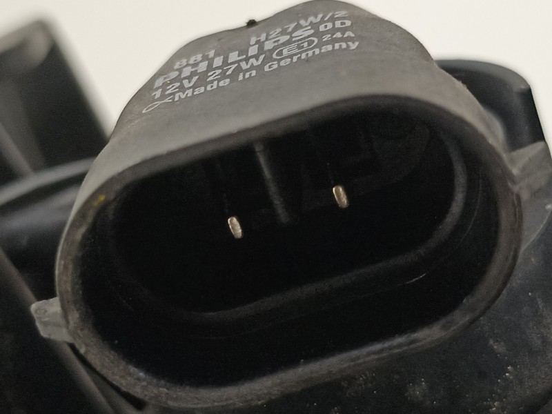 Recambio de faro antiniebla izquierdo para ssangyong rodius xdi referencia OEM IAM 1080702  