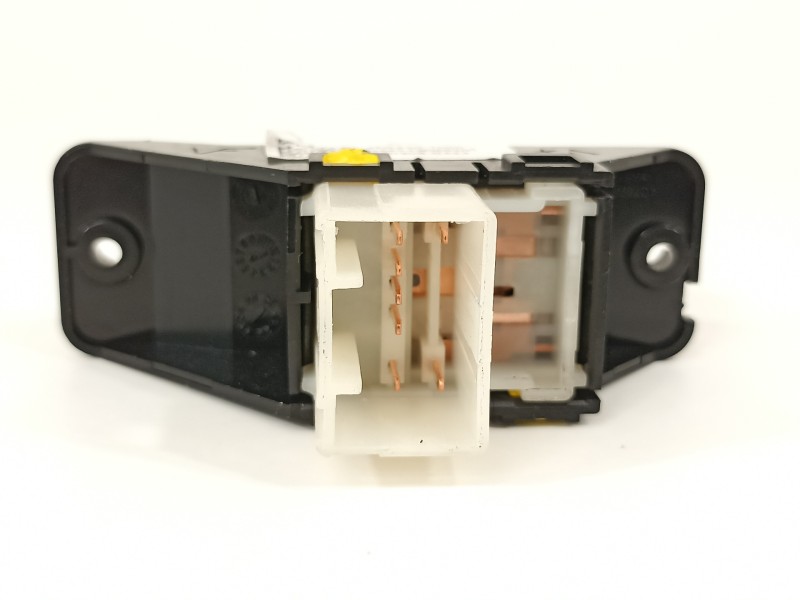 Recambio de mando elevalunas trasero izquierdo para kia stonic (ybcuv) platinum edition referencia OEM IAM 93580H8000WK  