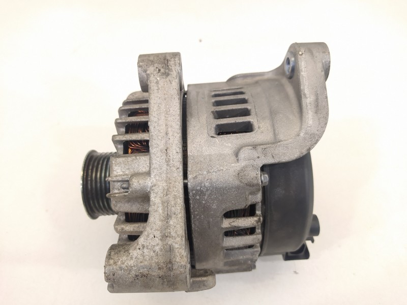 Recambio de alternador para bmw x5 (e70) xdrive30d referencia OEM IAM 7803724  