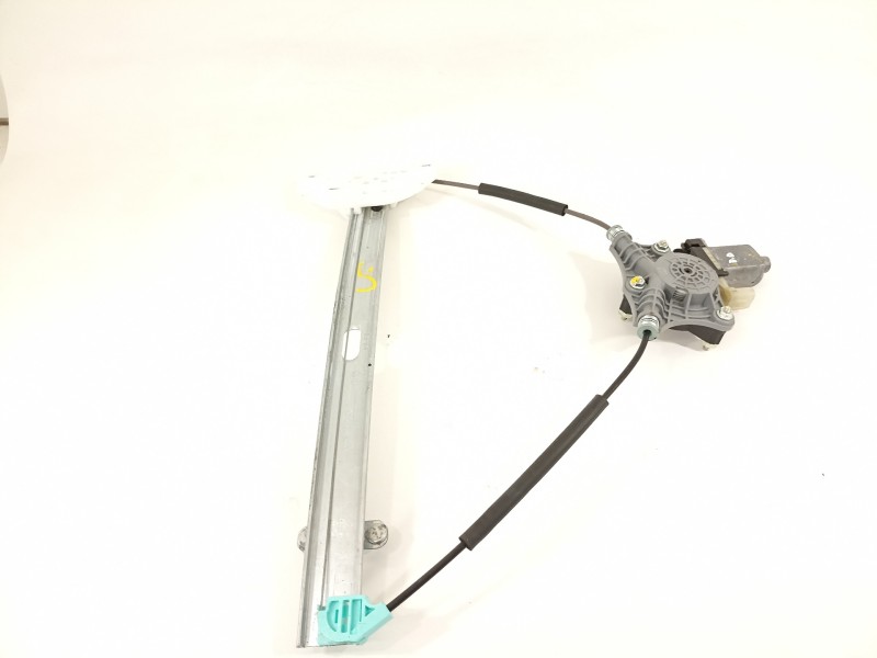 Recambio de elevalunas delantero derecho para kia stonic (ybcuv) platinum edition referencia OEM IAM 82402H8100 82480H800 