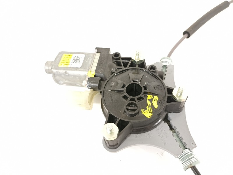 Recambio de elevalunas delantero derecho para kia stonic (ybcuv) platinum edition referencia OEM IAM 82402H8100 82480H800 