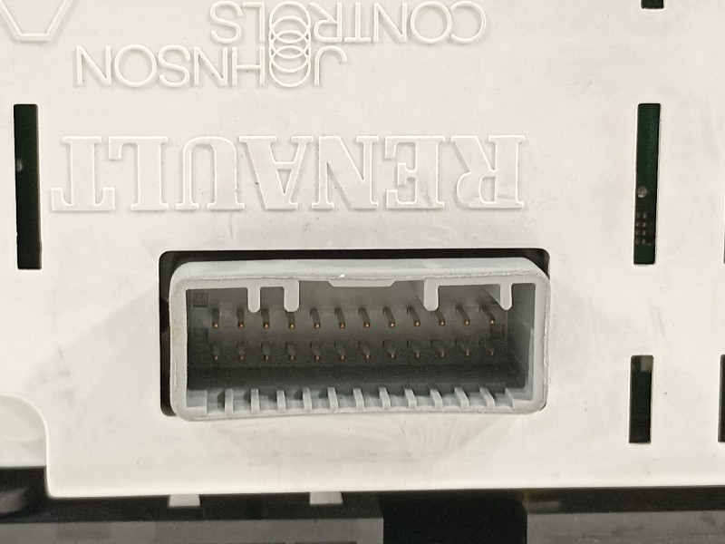 Recambio de pantalla multifuncion para renault laguna iii expression referencia OEM IAM 280340002R  