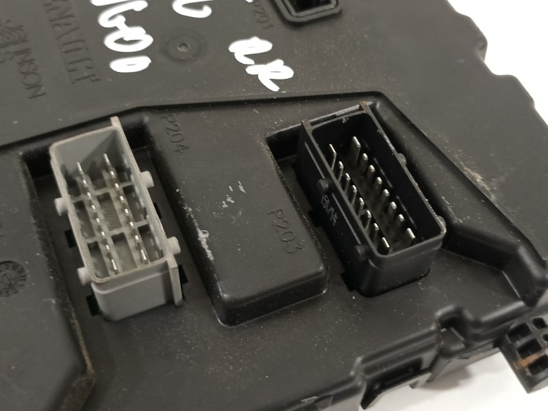 Recambio de modulo electronico para renault kangoo profesional referencia OEM IAM 284B15323R  
