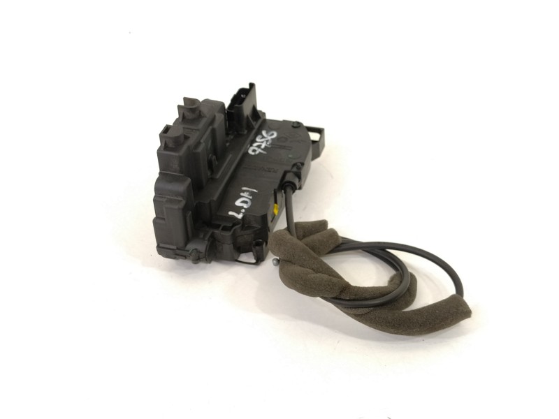 Recambio de cerradura puerta lateral corredera derecha para renault kangoo profesional referencia OEM IAM 8200497719B  