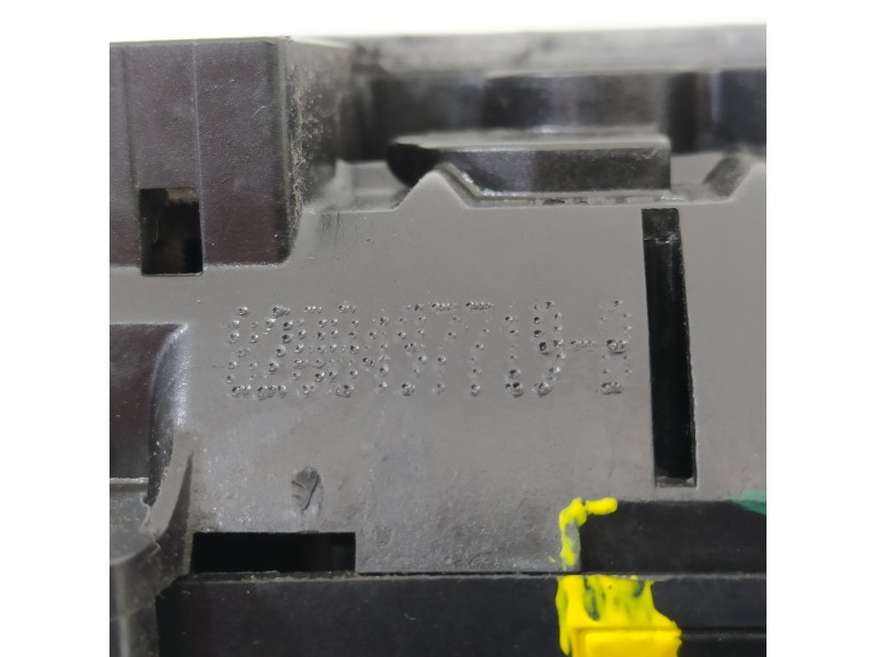 Recambio de cerradura puerta lateral corredera derecha para renault kangoo profesional referencia OEM IAM 8200497719B  