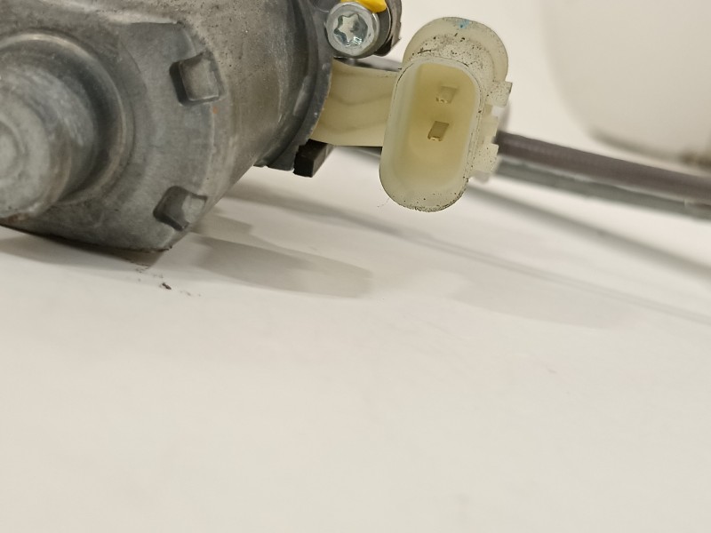 Recambio de elevalunas trasero izquierdo para kia stonic (ybcuv) platinum edition referencia OEM IAM 83401H8100  