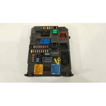 CAJA RELES / FUSIBLES 9819851280 