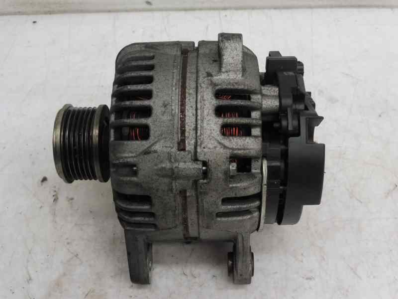 Recambio de alternador para renault megane iii berlina 5 p dynamique referencia OEM IAM 8200660033A 0124425071 