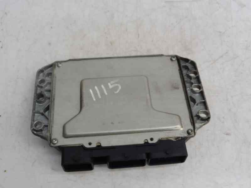 Recambio de centralita motor uce para renault megane iii berlina 5 p dynamique referencia OEM IAM 237100858R 237100131R 