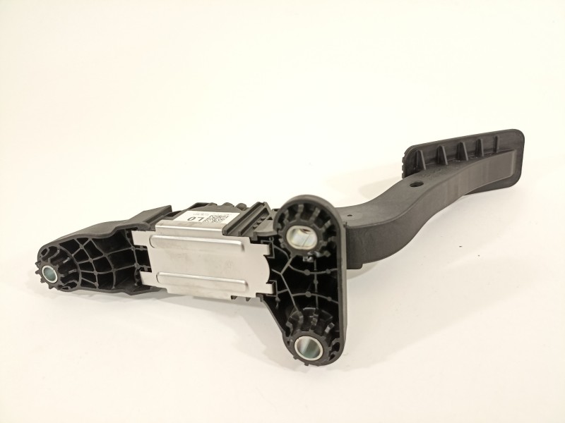 Recambio de potenciometro pedal para kia stonic (ybcuv) platinum edition referencia OEM IAM 32700H8300 32700XXXXX 