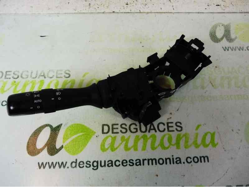 Recambio de mando luces para toyota hilux (kun) cabina doble vxl 4x4 referencia OEM IAM 0K210 17F948 