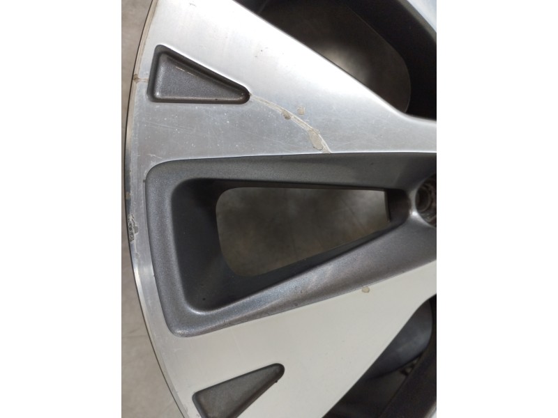 Recambio de llanta para kia cee´d concept referencia OEM IAM 52910A2800  