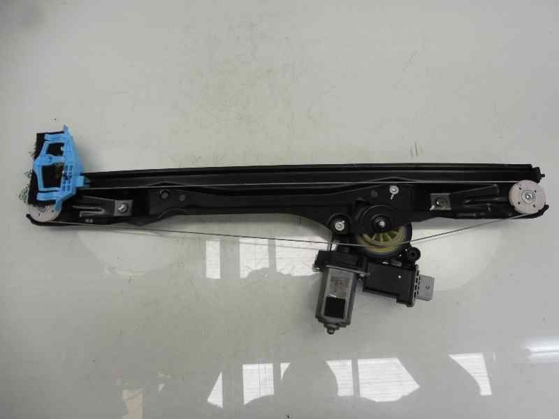 Recambio de elevalunas delantero izquierdo para opel combo d kasten l2h1 2,4t referencia OEM IAM 51810880  