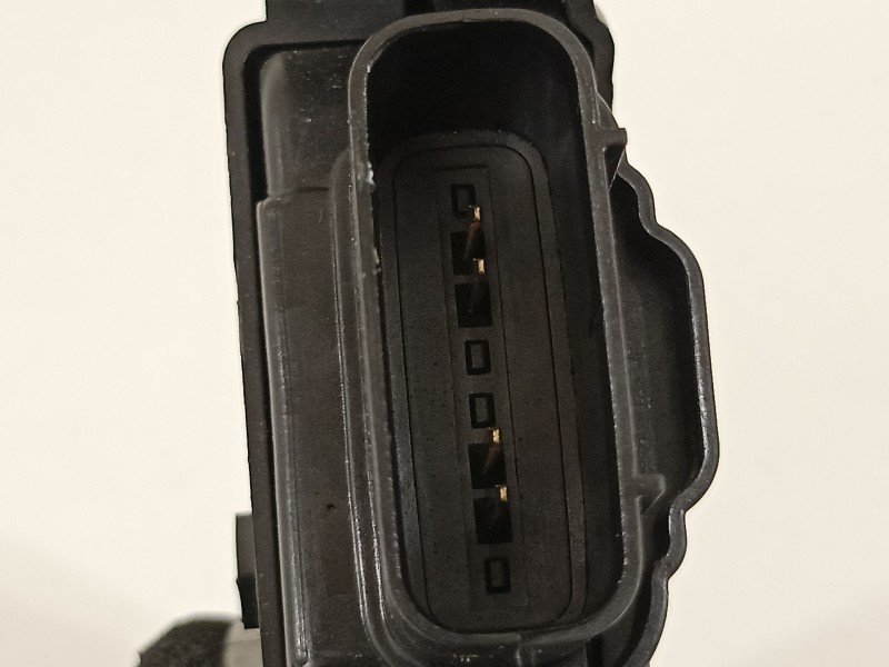 Recambio de cerradura puerta trasera izquierda para kia stonic (ybcuv) platinum edition referencia OEM IAM 81410H8010  