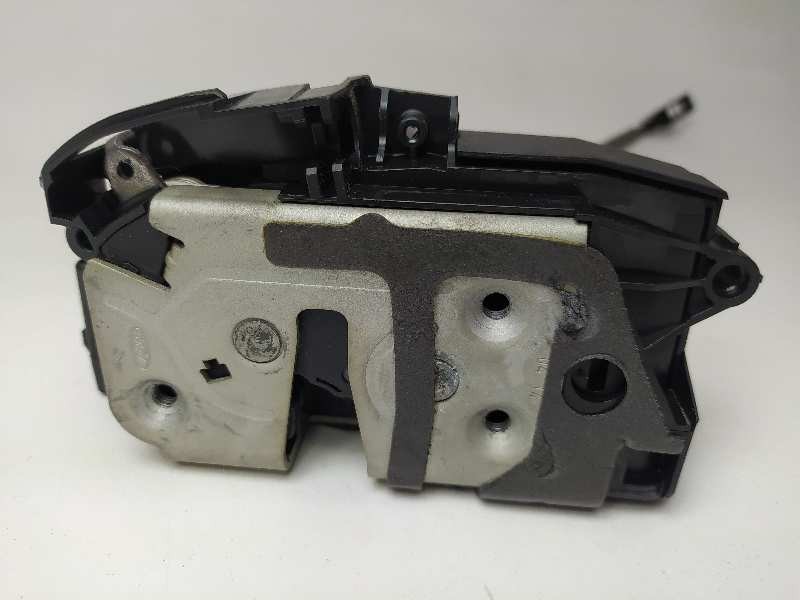 Recambio de cerradura puerta trasera izquierda para ford focus turn. (cb8) trend referencia OEM IAM BM5AA26413AF  