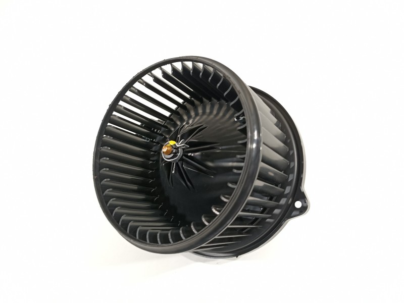 Recambio de ventilador calefaccion para kia stonic (ybcuv) platinum edition referencia OEM IAM 97113H8000 F00S3B2570 