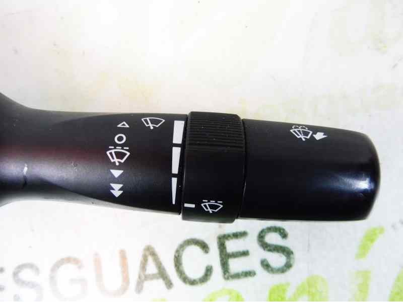 Recambio de mando limpia para toyota hilux (kun) cabina doble vxl 4x4 referencia OEM IAM 0K061 17F555 