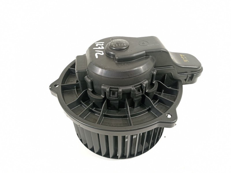 Recambio de ventilador calefaccion para kia stonic (ybcuv) platinum edition referencia OEM IAM 97113H8000 F00S3B2570 