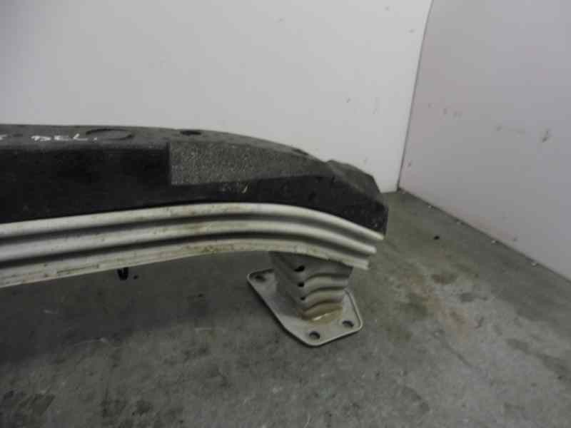 Recambio de refuerzo paragolpes delantero para opel combo d kasten l2h1 2,4t referencia OEM IAM   