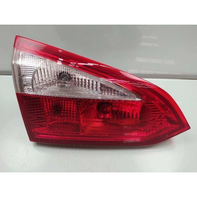 Recambio de piloto trasero izquierdo en porton para ford focus turn. (cb8) trend referencia OEM IAM BM5113A603BC  
